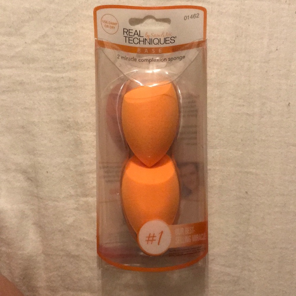 Real Techniques sponge
